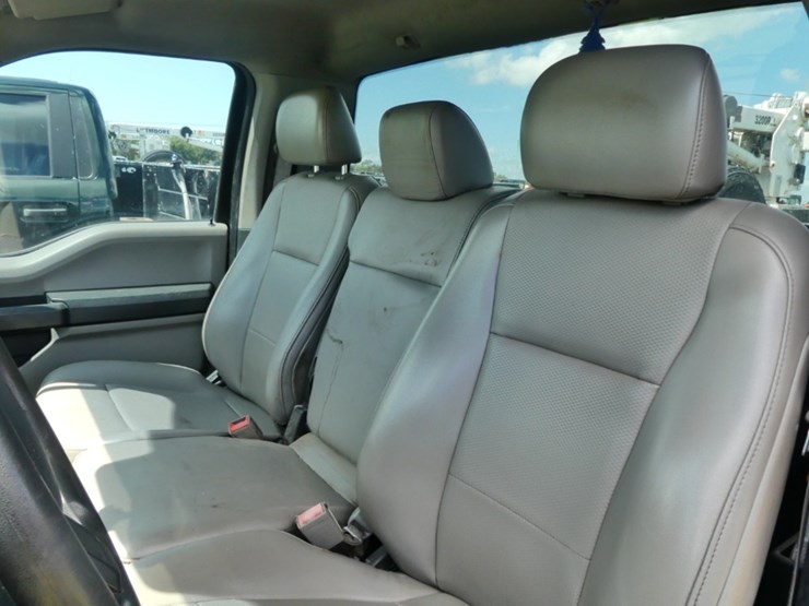 2019-ford-f350-xl-image-12