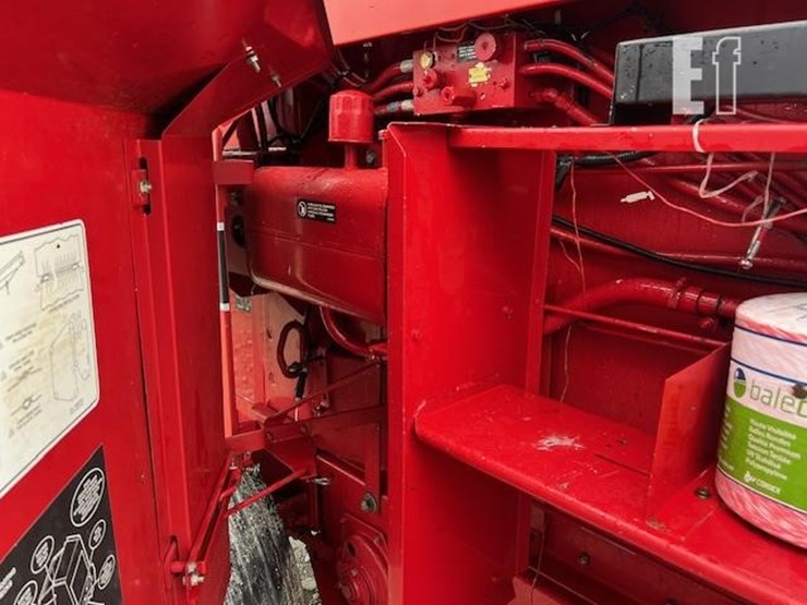 case-ih-8460-image-21
