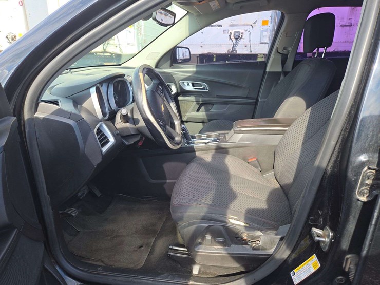 2015-chevrolet-equinox-ls-image-18