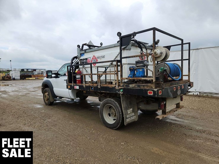 2016-ford-f550-image-3