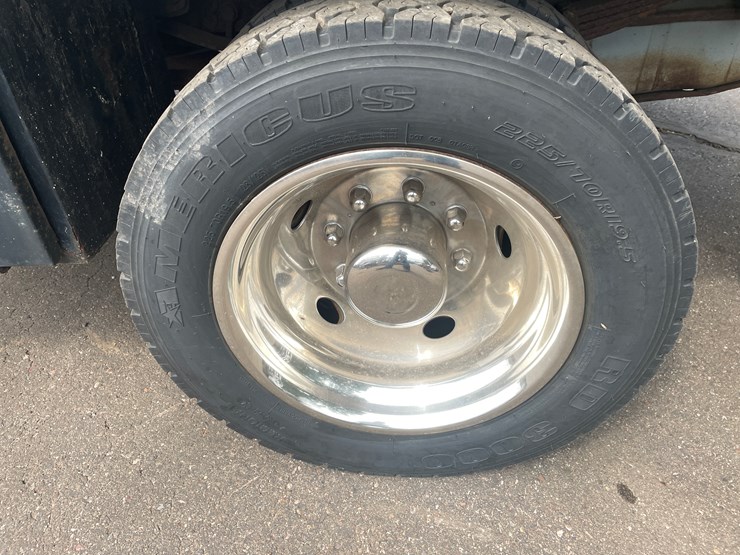 2003-ford-f550-image-30