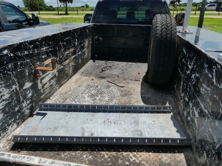 2019-ford-f350-xl-image-10