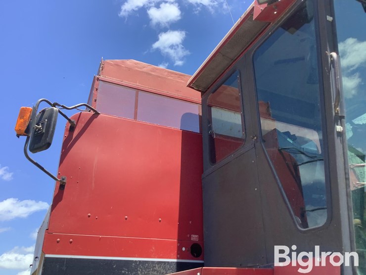 1990-case-ih-1660-image-12
