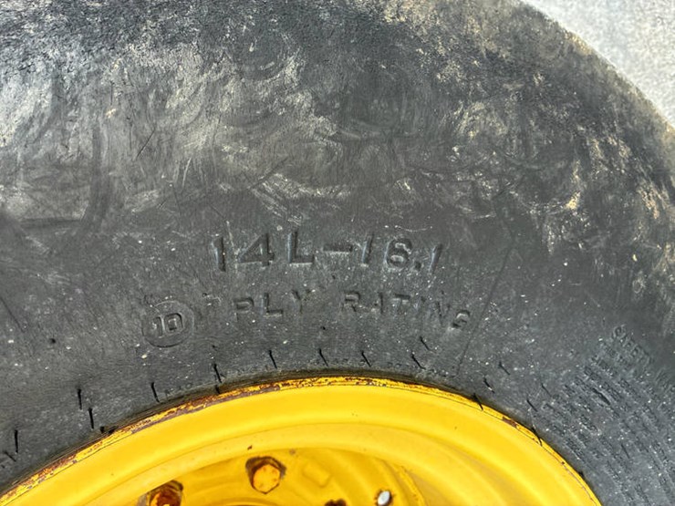 1987-john-deere-4630-image-42