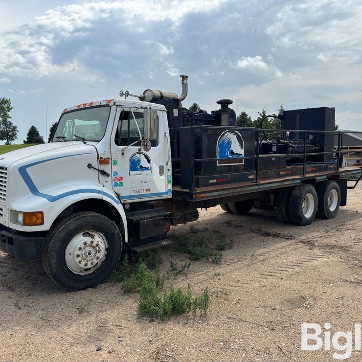 1992 INTERNATIONAL 8100