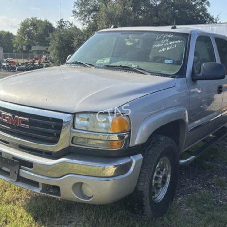 2004 GMC SIERRA 2500