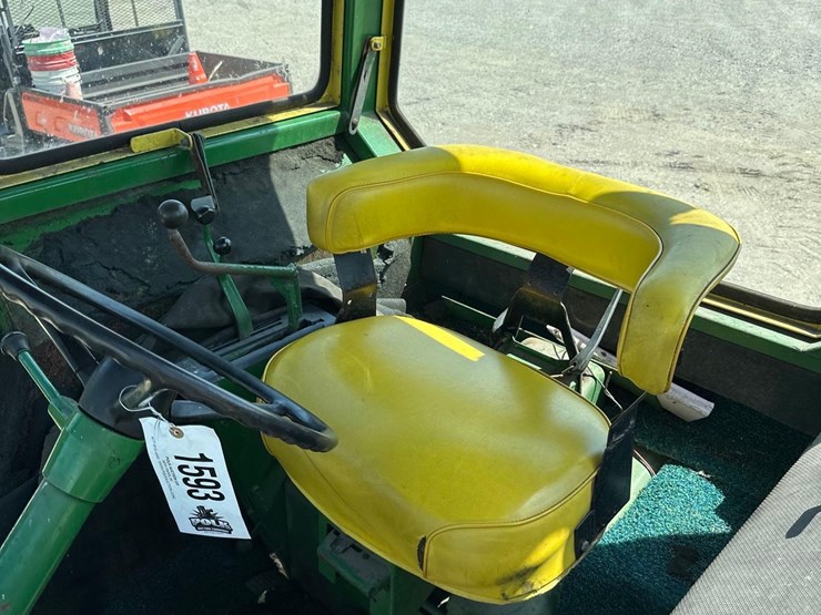 john-deere-4320-image-16