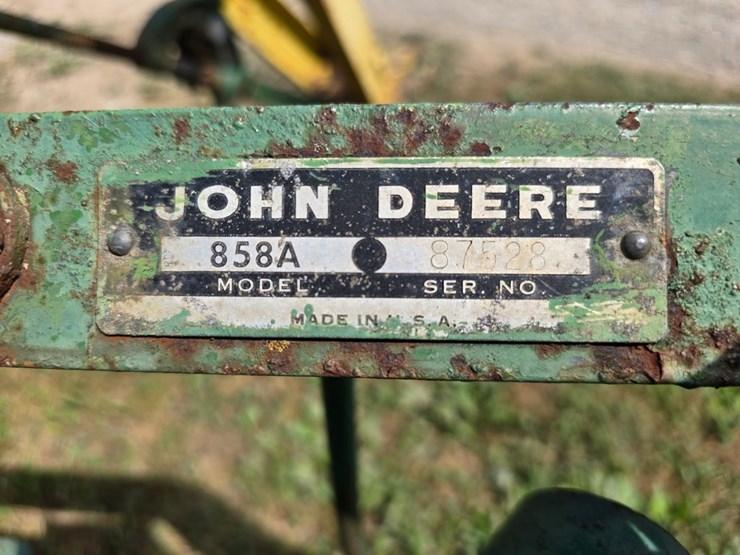 john-deere-858a-image-9
