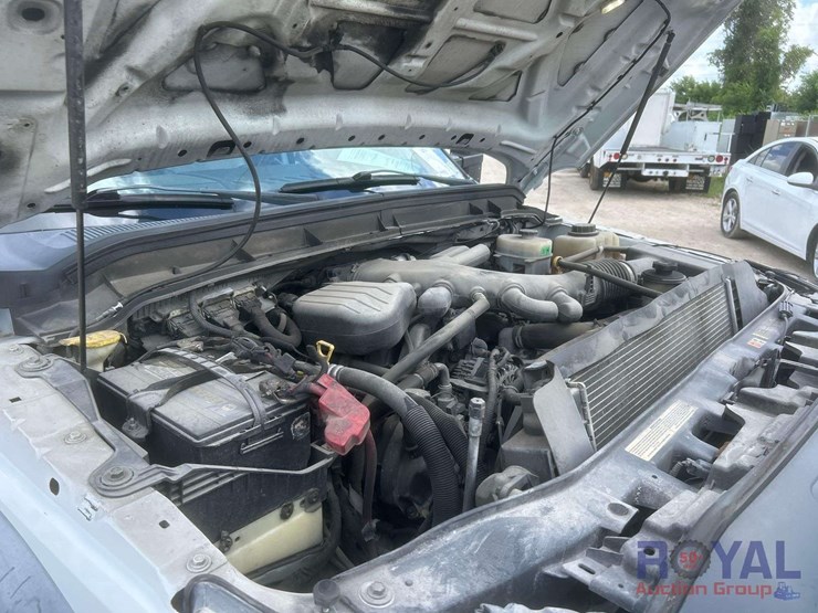2015-ford-f550-image-8