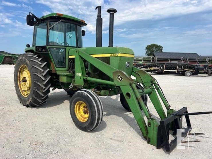 john-deere-4430h-image-2