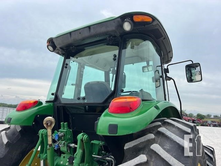 john-deere-6105d-image-26