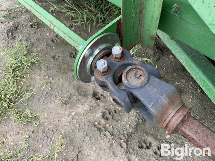 john-deere-843-image-9