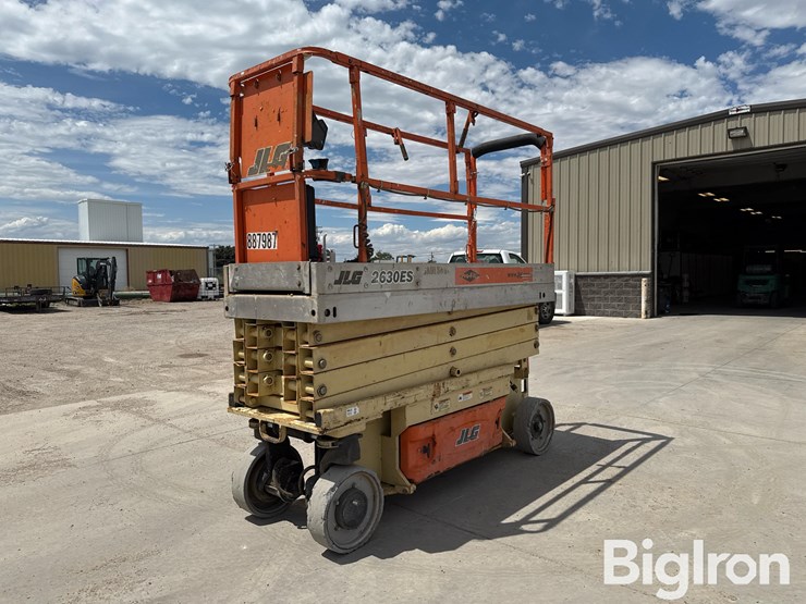 2006-jlg-2630es-image-1
