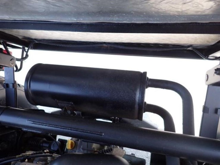 2015-kawasaki-mule-4010-image-56