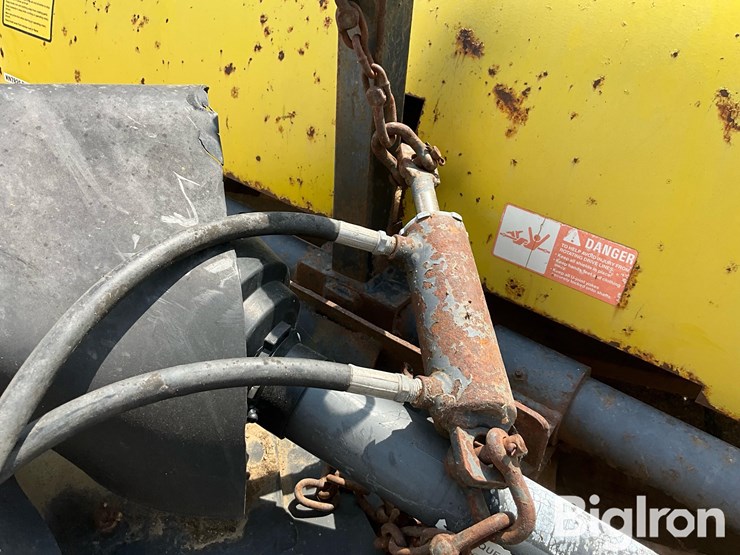 john-deere-246-image-14