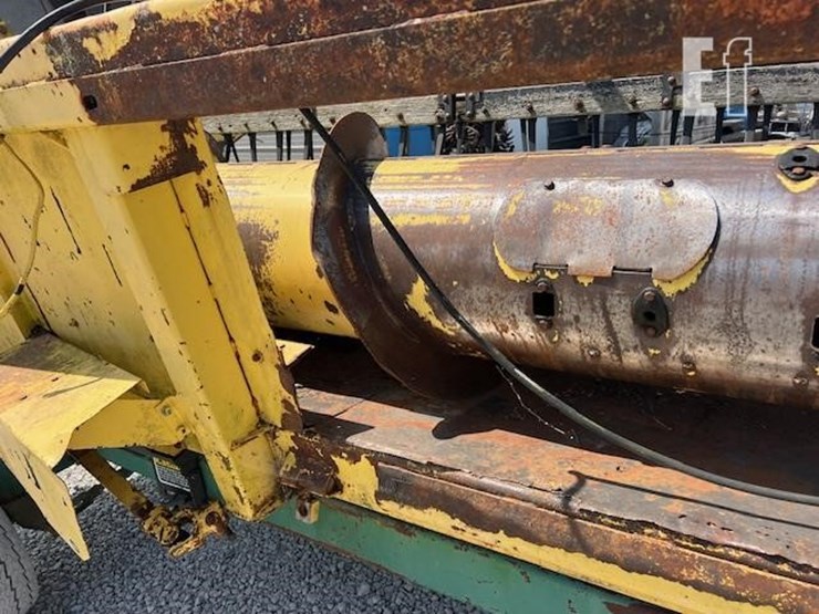new-holland-tr85-image-79