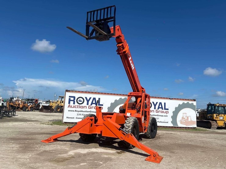 lull-highlander-1044c-54-series-ii-10,000lb-4x4-rough-terrain-telehandler-image-1