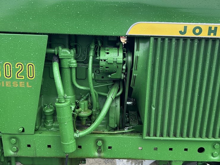 john-deere-3020-image-4