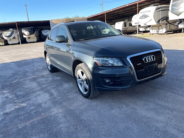 2010-audi-q5-image-6