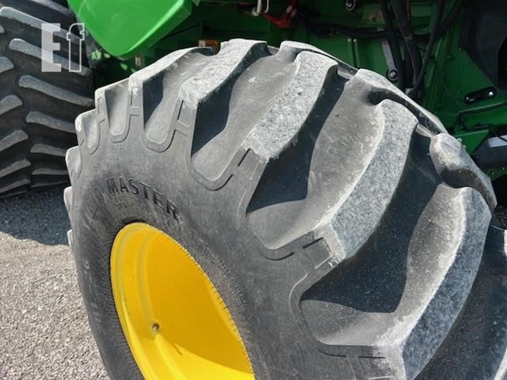 2014-john-deere-s680-image-30