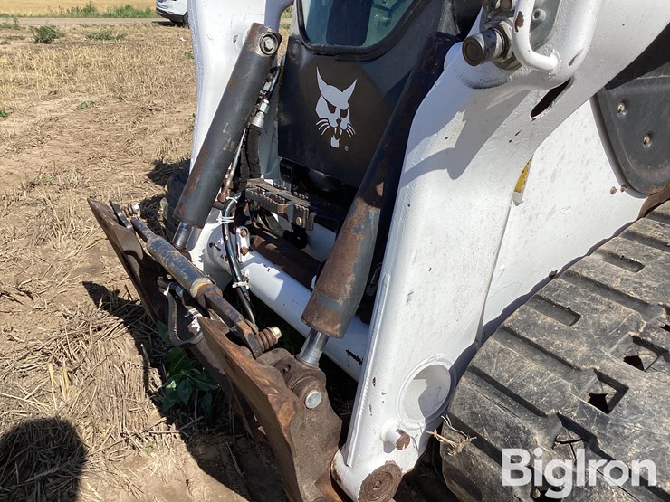 2021-bobcat-t76-image-10
