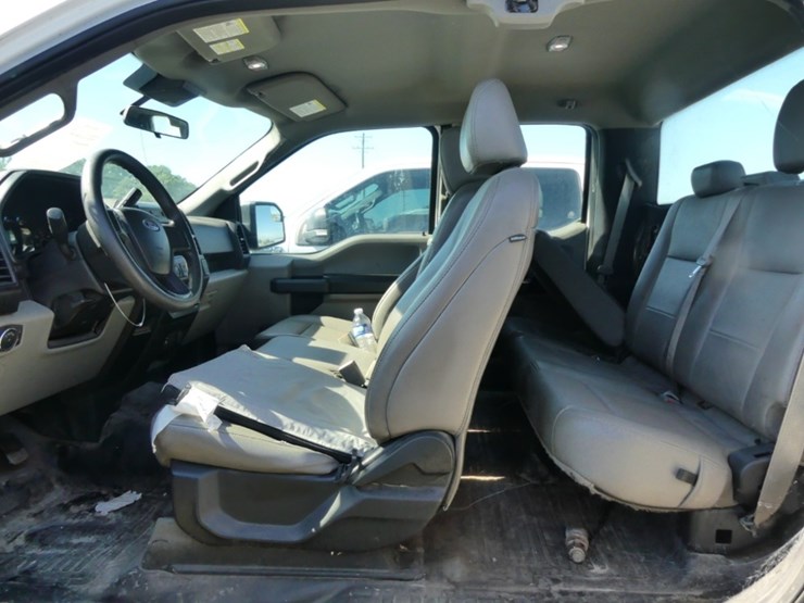 2019-ford-f150-xl-image-8