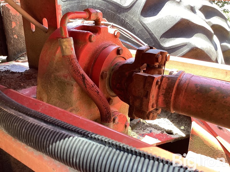 1982-massey-ferguson-4840-image-14