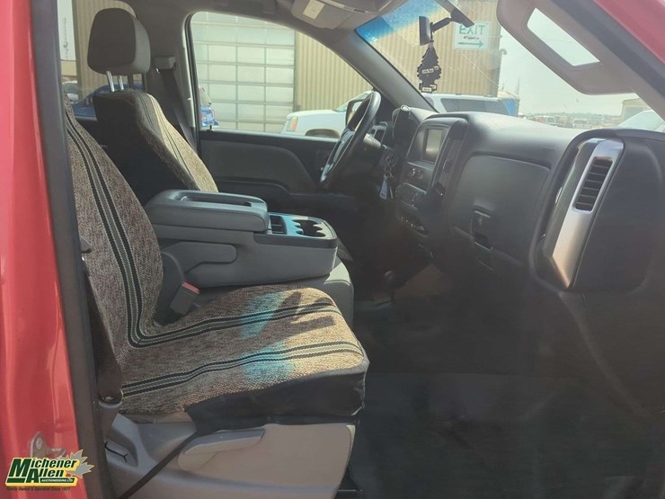 2017-chevrolet-silverado-1500-image-16