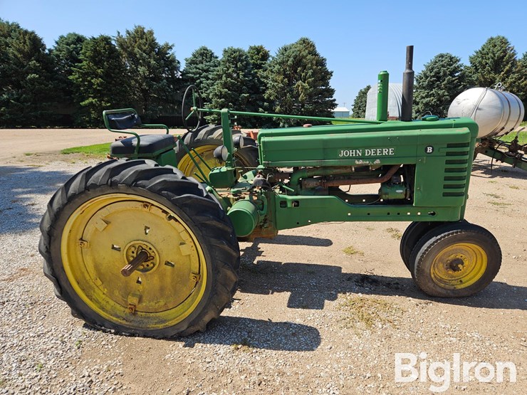 1947-john-deere-b-image-4