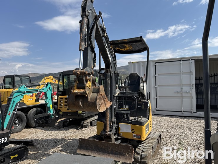 2020-deere-17g-image-1