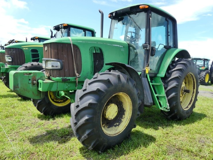 john-deere-7520-image-2