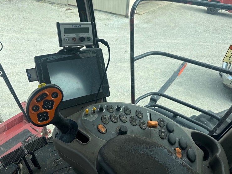 2004-case-ih-8010-image-36