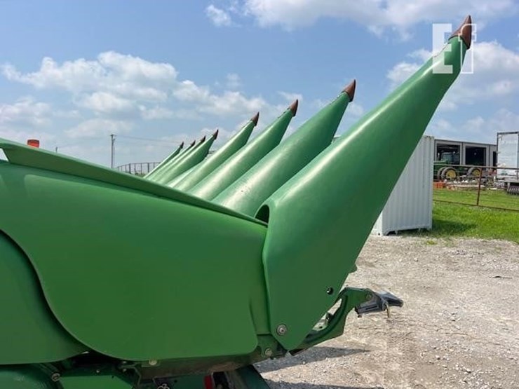 2009-john-deere-608c-image-27