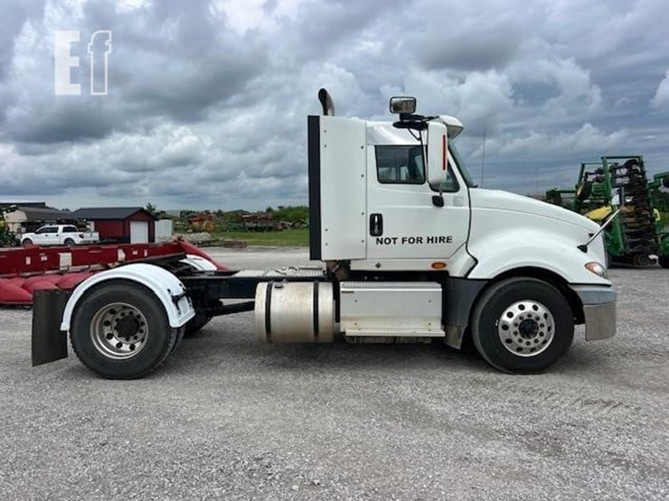 2016-international-prostar-image-8