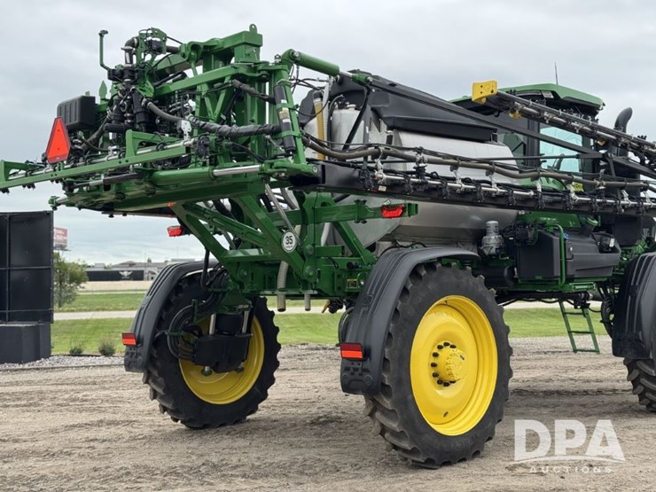 2023-john-deere-412r-image-9