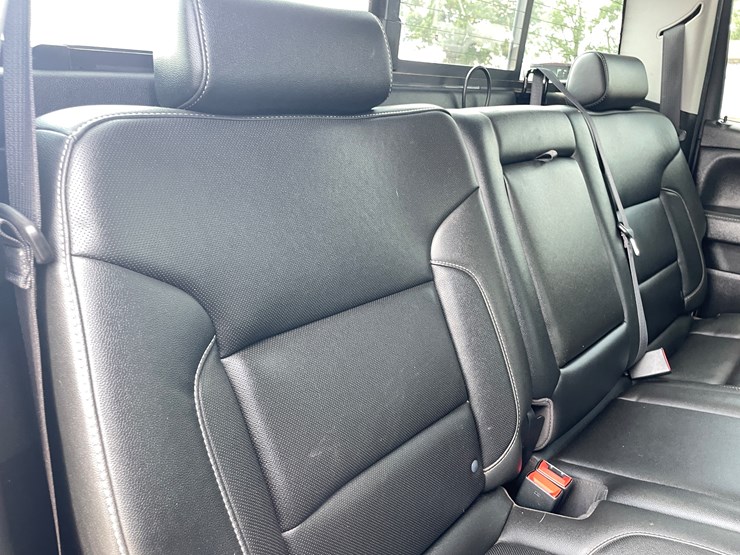 2018-chevrolet-silverado-1500-z71-image-77