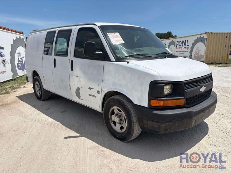 2003-chevrolet-express-1500-image-2
