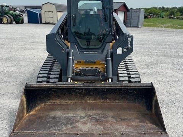 2022-deere-333g-image-8