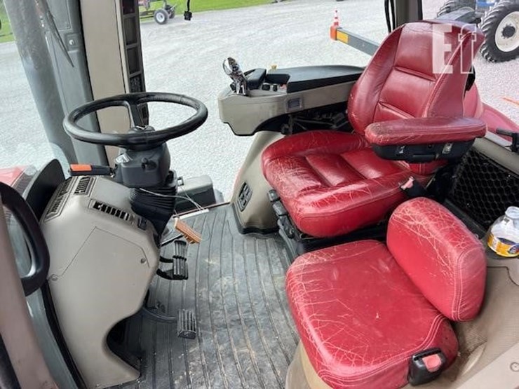 2014-case-ih-magnum-315-image-31