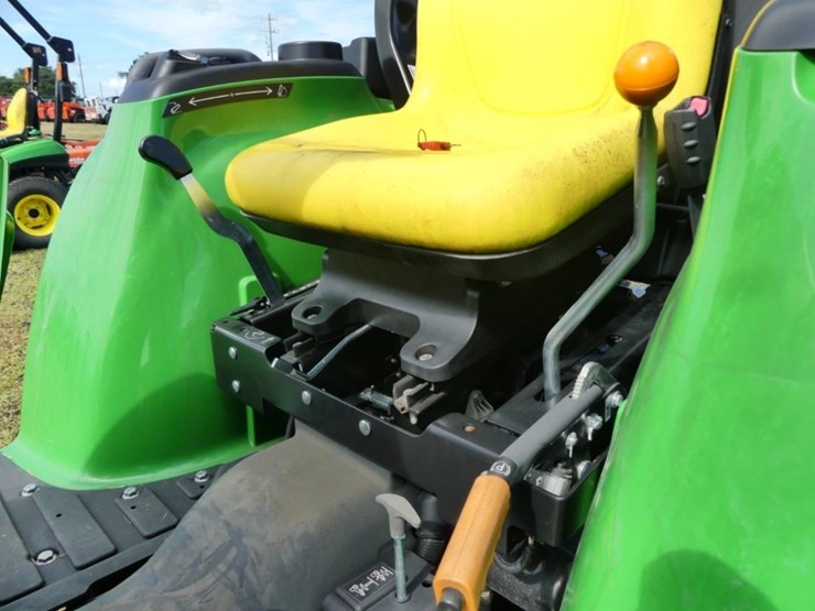 john-deere-3025e-image-10