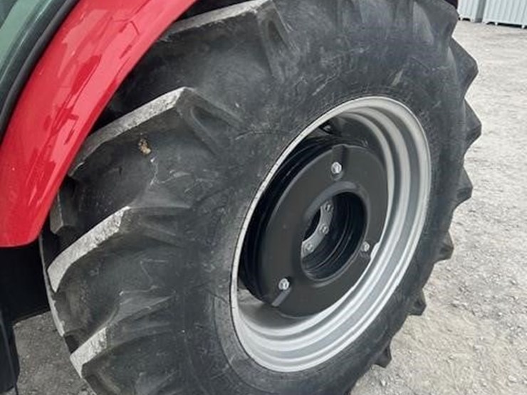 2021-case-ih-farmall-75a-image-12