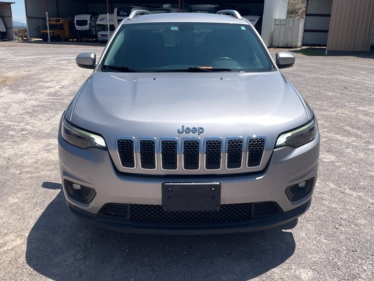 2019-jeep-cherokee-image-3