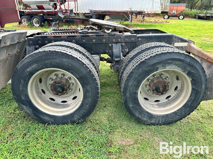 1989-peterbilt-379-image-19