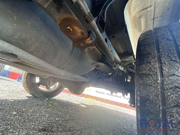 2015-ford-f150-image-21