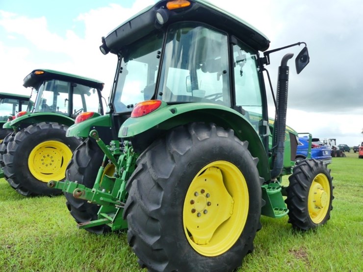 john-deere-5075e-image-3