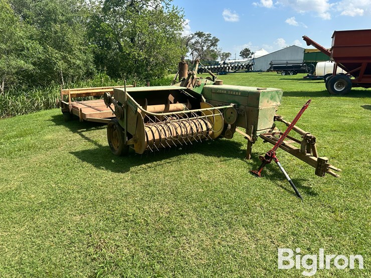 john-deere-224-image-3