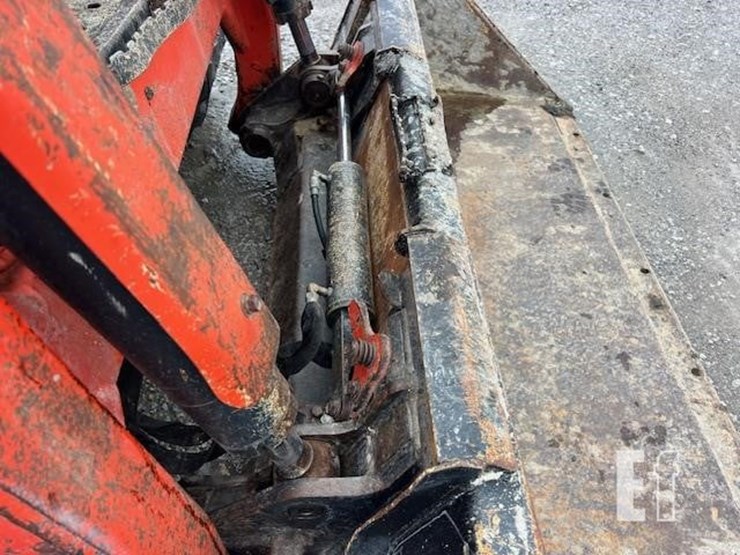 2018-kubota-svl95-2s-image-11