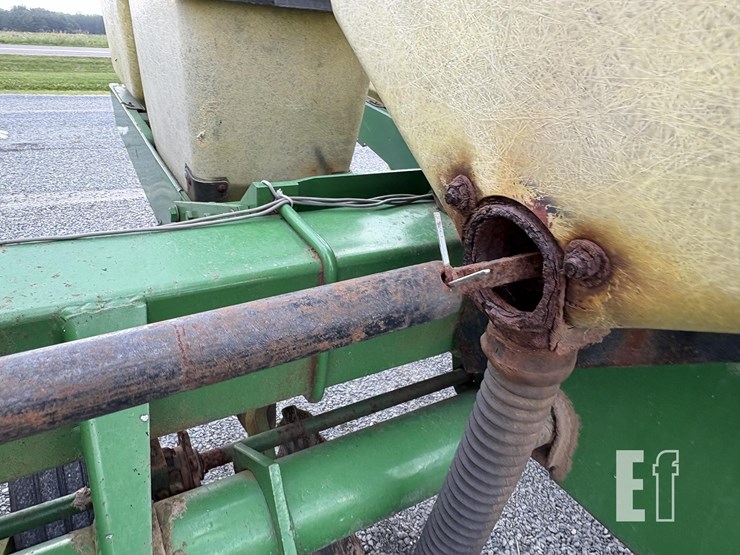 john-deere-7000-image-16