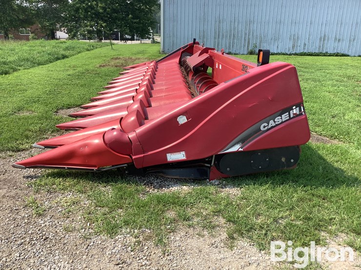 2010-case-ih-2612-image-8