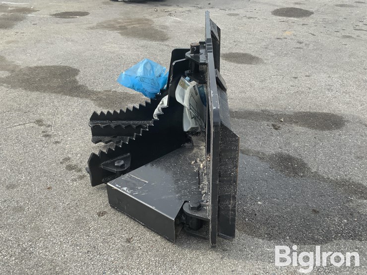 2025-kit-containers-qt-tp-skid-steer-tree/post-puller-image-8